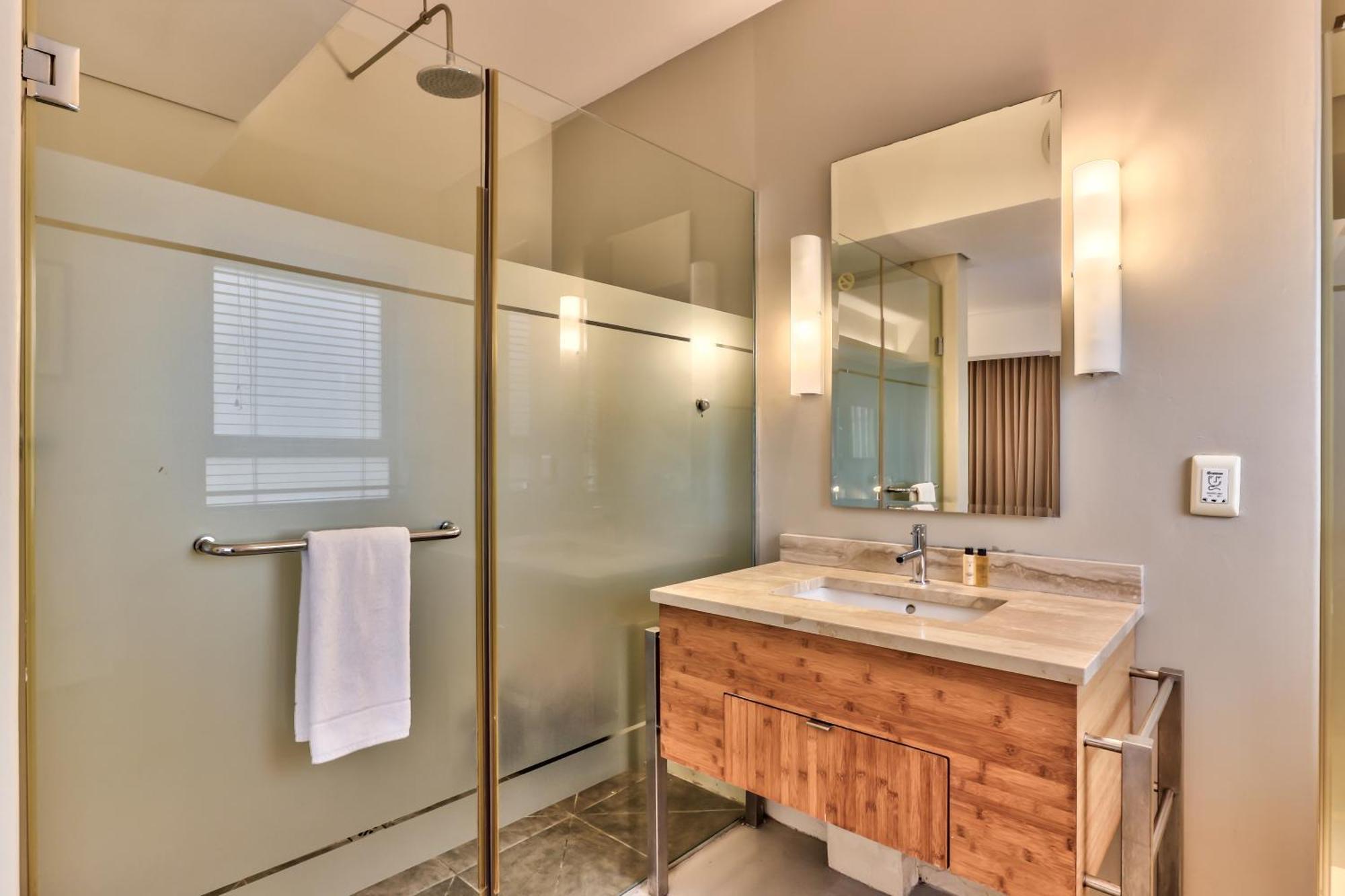 Wink Aparthotel Foreshore Le Cap Extérieur photo