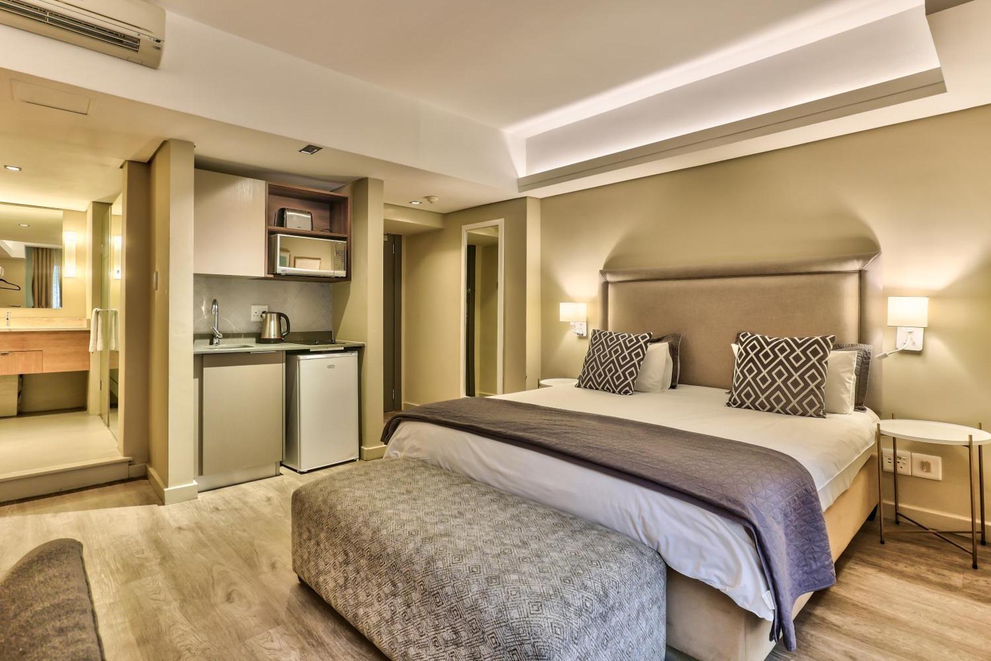Wink Aparthotel Foreshore Le Cap Extérieur photo